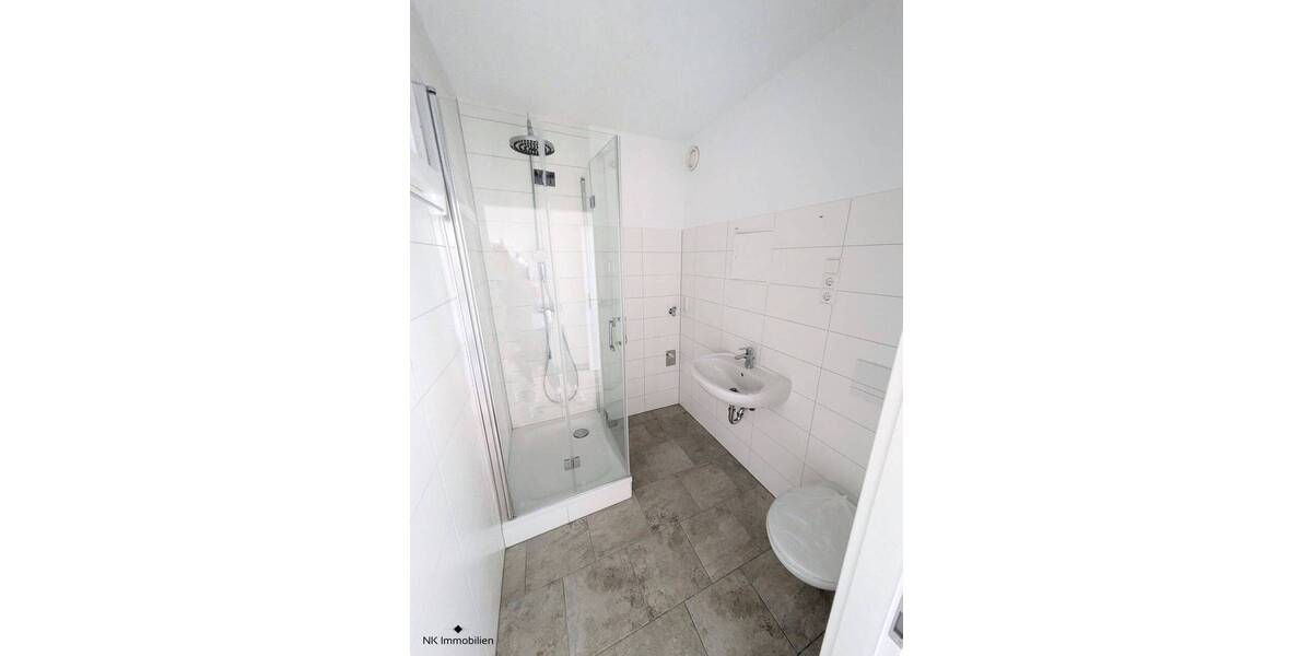Etagenwohnung Limbach-Oberfrohna Oberfrohna - 2 Zimmer, 61 m&sup2;, 331&euro; | Angebot:26805947