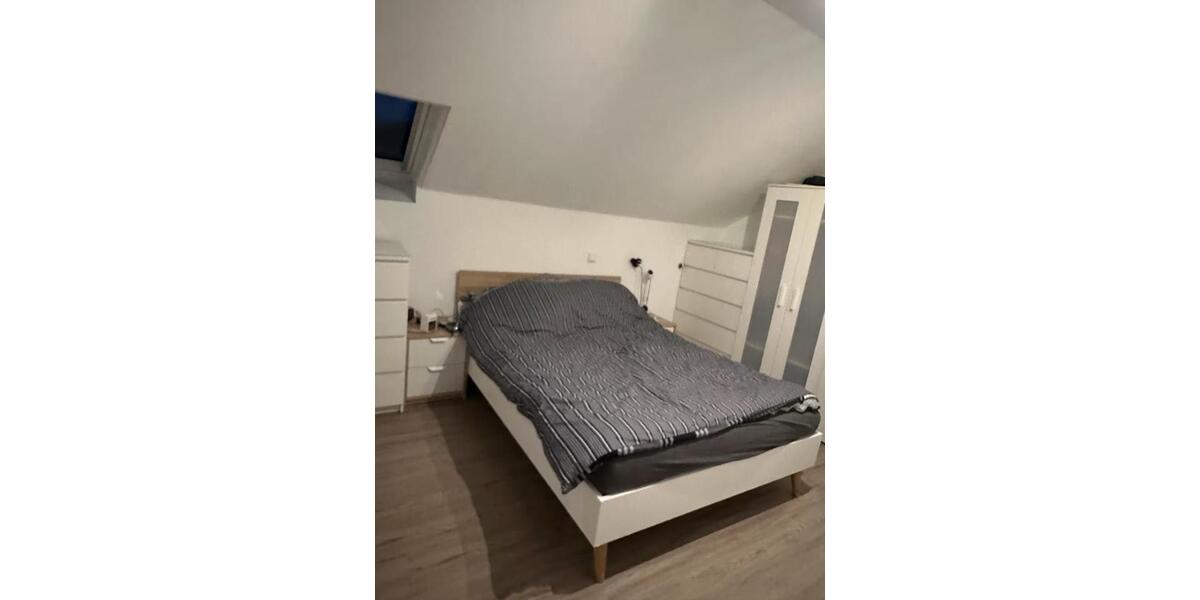 Dachgeschoßwohnung Meschede - 2 Zimmer, 67 m&sup2;, 470&euro; | Angebot:26038722