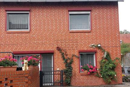 Einfamilienhaus mit Nebengebäude direkt in Oebisfelde zimmer