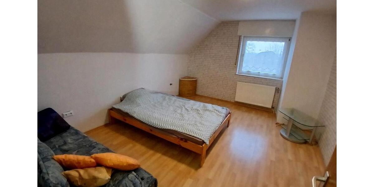Dachgeschoßwohnung Rüthen - 2 Zimmer, 65 m&sup2;, 450&euro; | Angebot:25322474