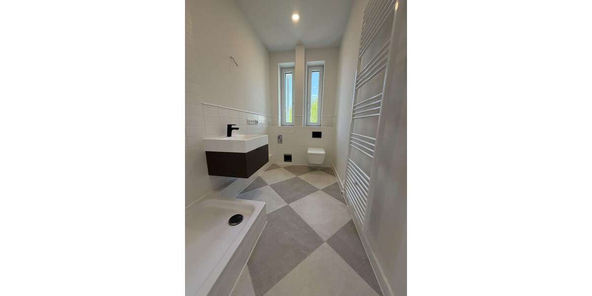 Etagenwohnung Rostock Hansaviertel - 3 Zimmer, 72 m&sup2;, 1.085&euro; | Angebot:26423068