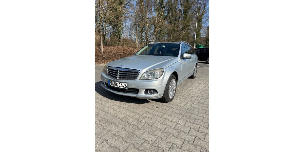 Mercedes-Benz 220 404.000 km 2.800 &euro; Neckargemünd 69151