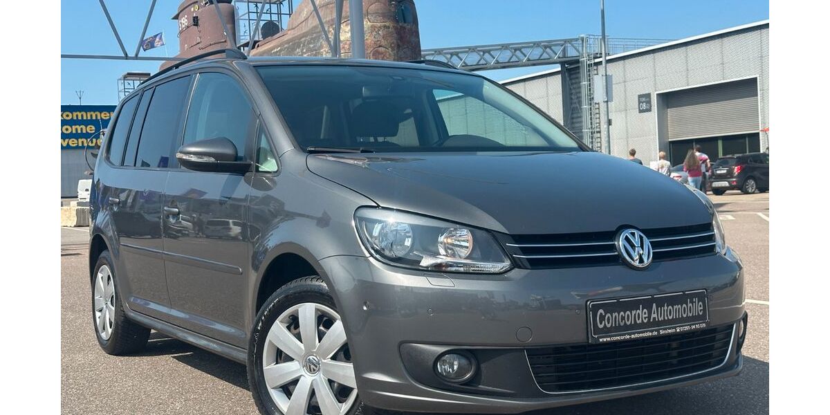 VW Touran 125.130 km 11.890 &euro; Sinsheim 74889