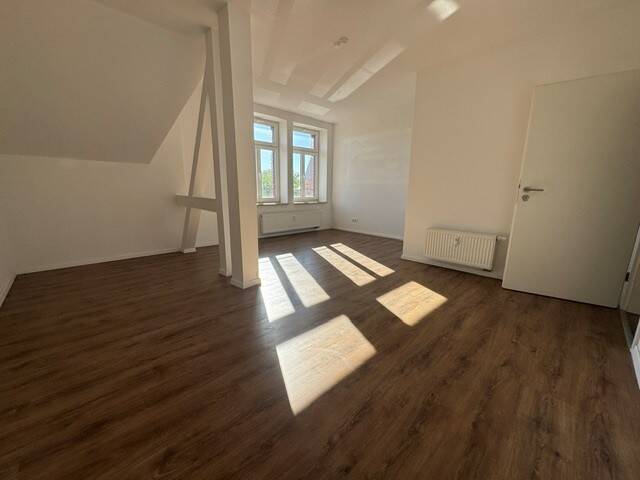 Etagenwohnung Chemnitz Schloßchemnitz - 5 Zimmer, 150 m&sup2;, 999&euro; | Angebot:26787449