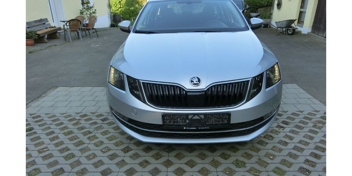 Skoda Octavia 234.000 km 6.800 &euro; Oberviechtach 92526