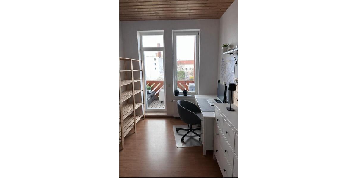 Etagenwohnung Arnstadt - 3 Zimmer, 74 m&sup2;, 580&euro; | Angebot:25570573
