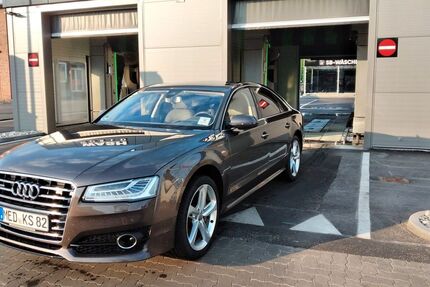 Audi A8 209.000 km 22.222 &euro; Pinneberg 25421