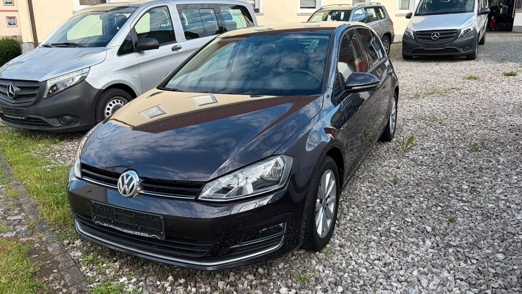 VW Golf 88.000 km 11.450 &euro; Burgebrach 96138