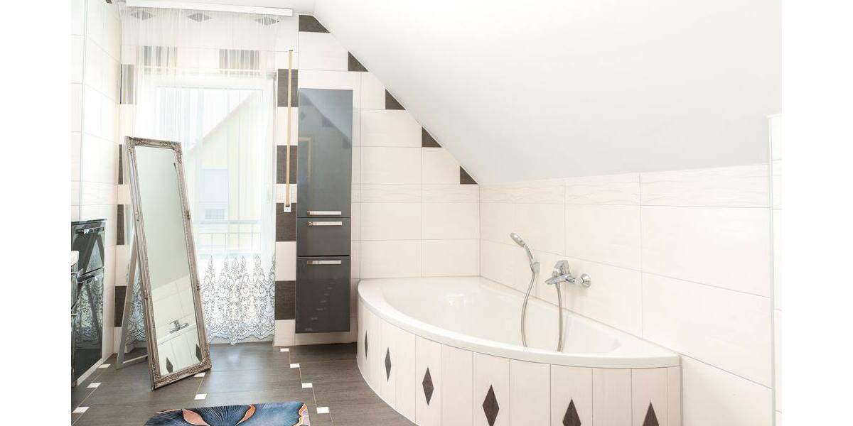 Einfamilienhaus Sengenthal - 5 Zimmer, 121 m&sup2;, 449.000&euro; | Angebot:26866937