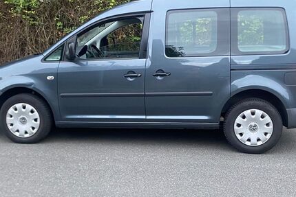 VW Caddy 156.842 km 5.500 &euro; Bremen 28259