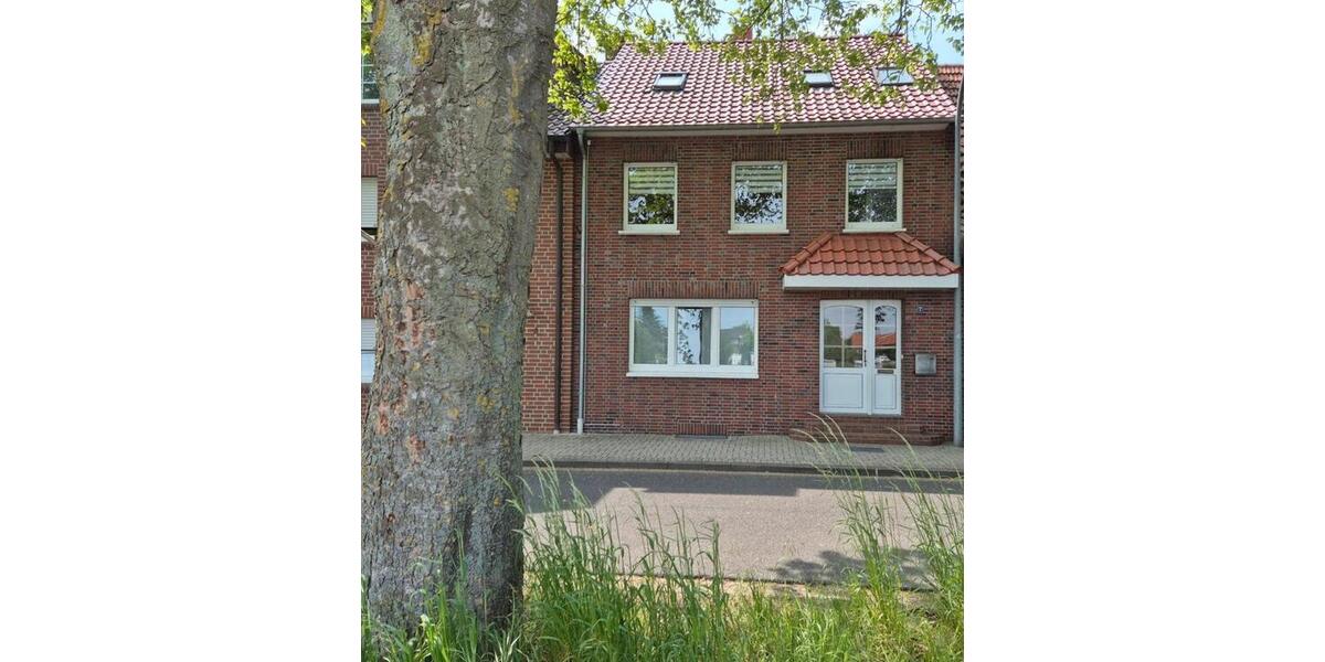 Reihenhaus Haren (Ems) - 8 Zimmer, 225 m&sup2;, 420.000&euro; | Angebot:26689252