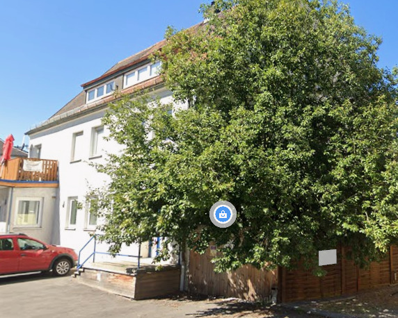 Teilsaniertes Wohn-, Geschäftshaus in Schnaittenbach 9 zimmer