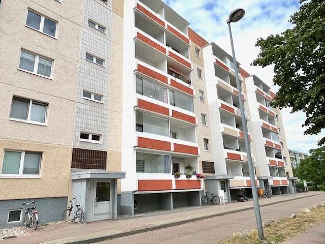 Etagenwohnung Waren (Müritz) - 2 Zimmer, 48 m&sup2;, 290&euro; | Angebot:26450180