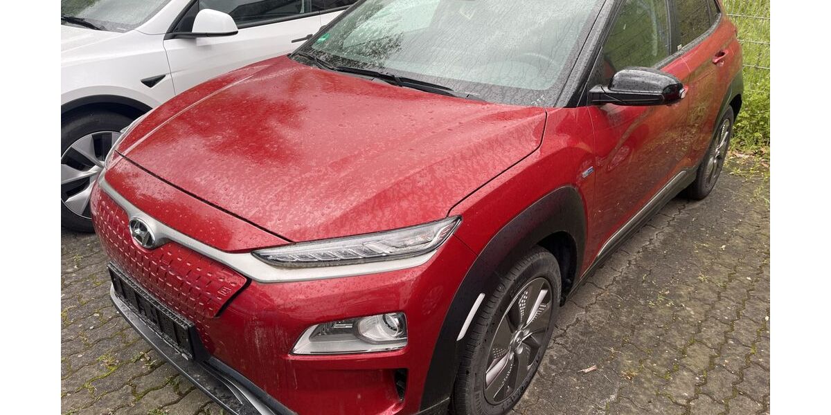 Hyundai KONA 25.261 km 16.900 &euro; Bonn 53227