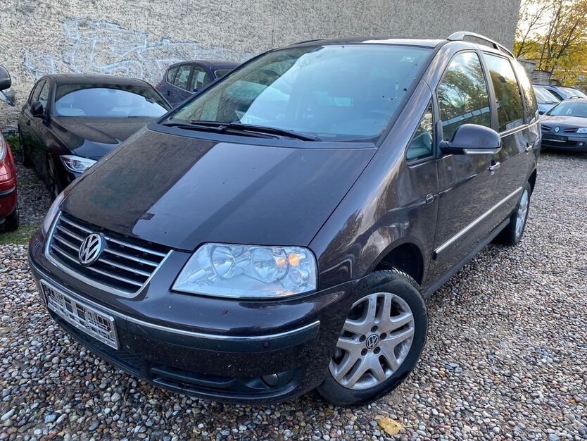 VW Sharan 219.000 km 4.950 € Berlin 10245