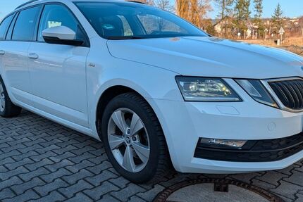 Skoda Octavia 148.000 km 16.500 &euro; Willmering 93497