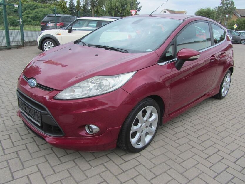Ford Fiesta 141.700 km 5.990 € Kretzschau 06712