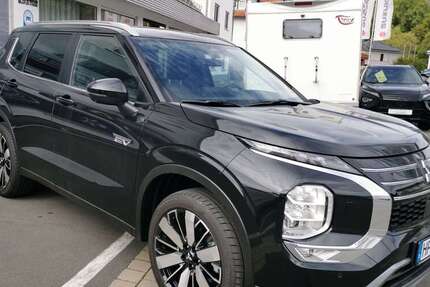 Mitsubishi Outlander 1.500 km 46.400 &euro; Herford 32052