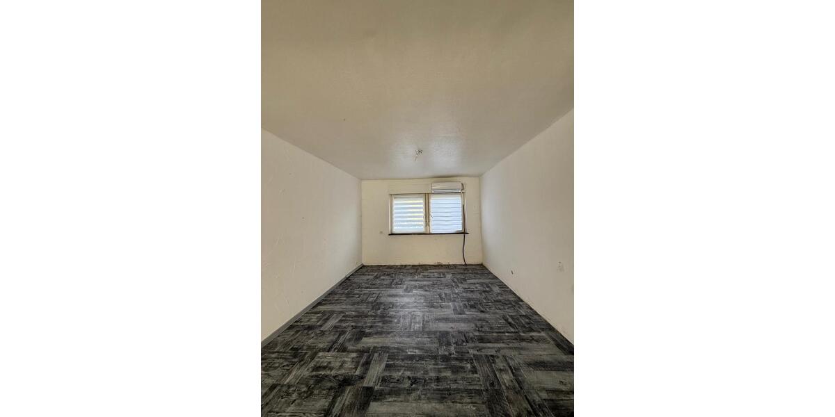 Doppelhaushälfte Gersheim - 6 Zimmer, 155 m&sup2;, 116.000&euro; | Angebot:26605200