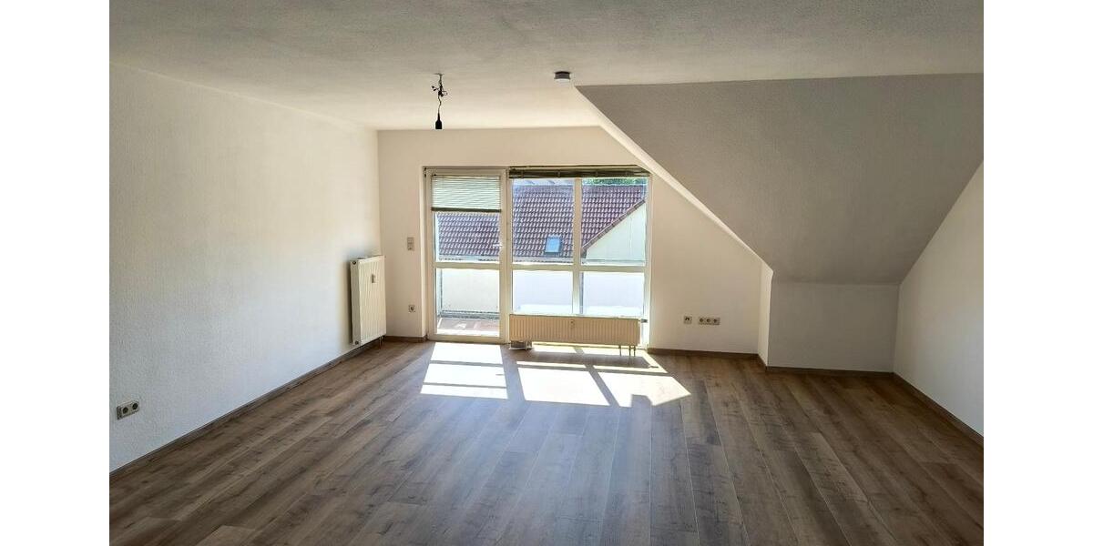 Dachgeschoßwohnung Gießen Allendorf - 2 Zimmer, 73 m&sup2;, 780&euro; | Angebot:26301279
