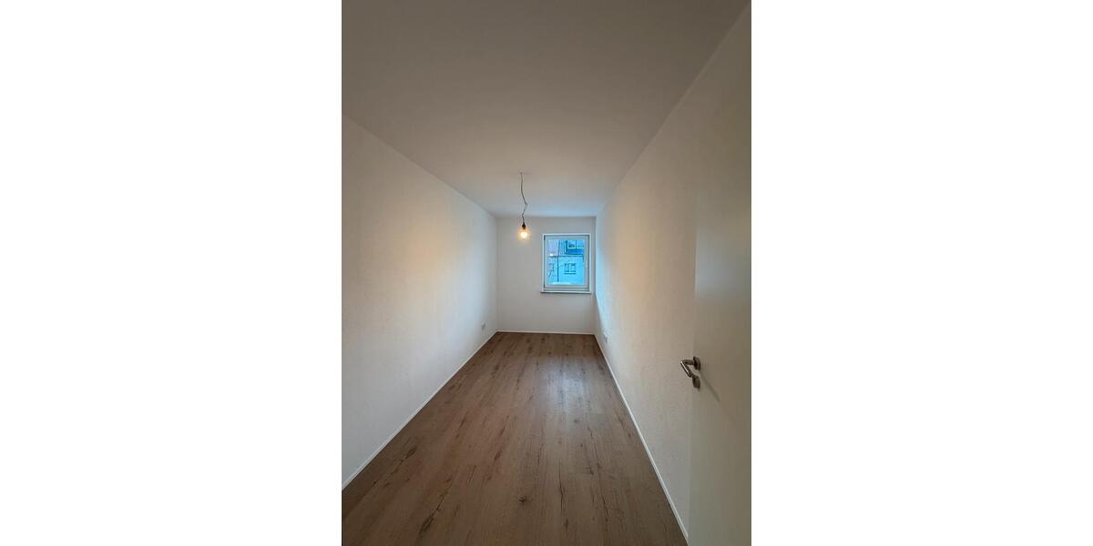 Reihenhaus Stuttgart Stuttgart-West - 8 Zimmer, 197 m&sup2;, 3.100&euro; | Angebot:24574194