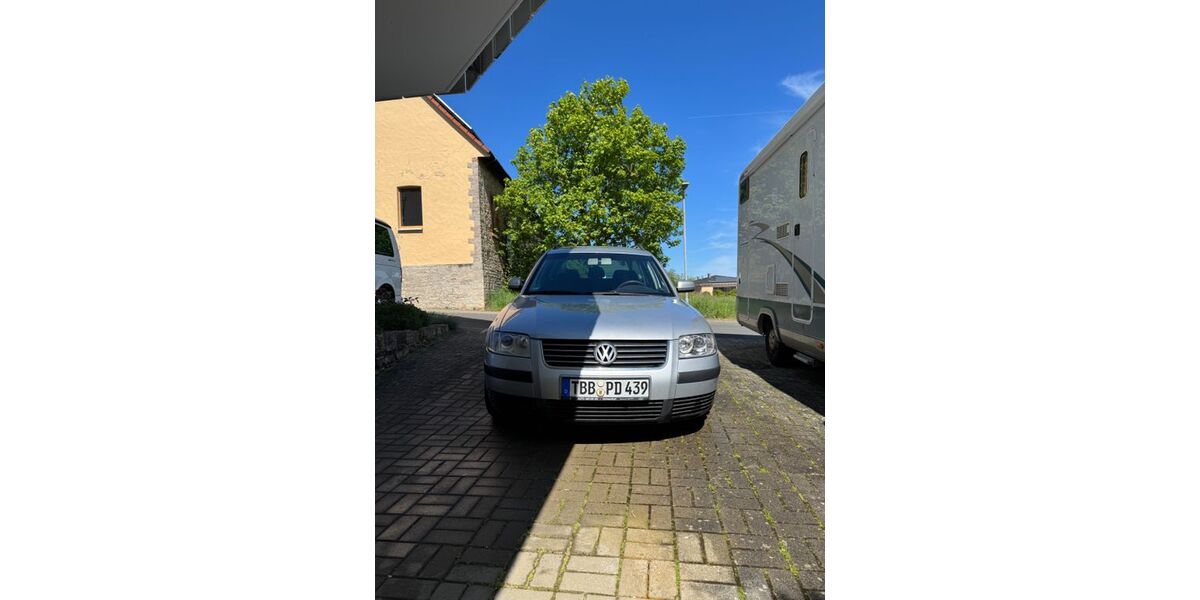 VW Passat Variant 245.600 km 2.400 &euro; Großrinderfeld 97950
