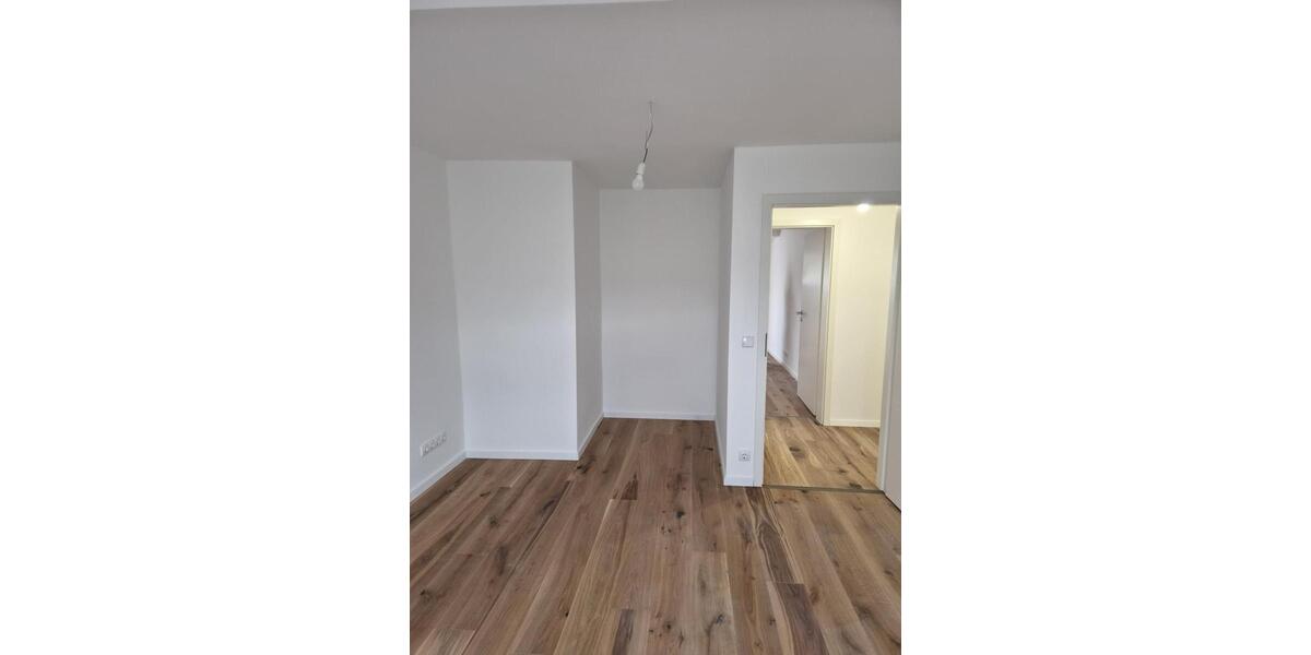 Ab 01.07. großzügig Wohnen in FalkensteinVogtl. - Erstbezug nach hochwertiger Sanierung! - Dachgeschoßwohnung Falkenstein | Angebot:26769017