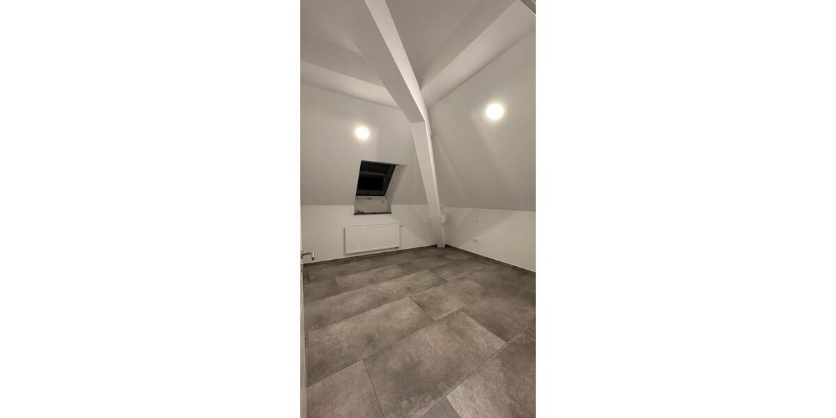 3 Zimmer Dachgeschoss - Wohnung 3 zimmer