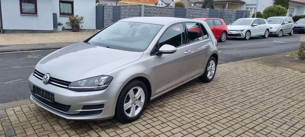 VW Golf 139.700 km 9.990 &euro; Stammheim 97509