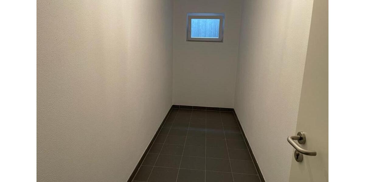 Erdgeschoßwohnung Langenau - 3.5 Zimmer, 100 m&sup2;, 1.200&euro; | Angebot:25167864