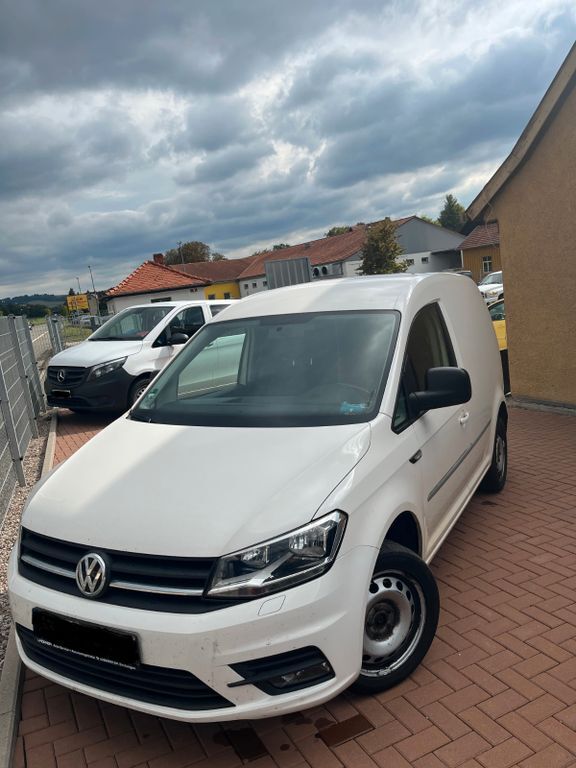 VW Caddy 185.000 km 11.000 € Brotterode-Trusetal 98596