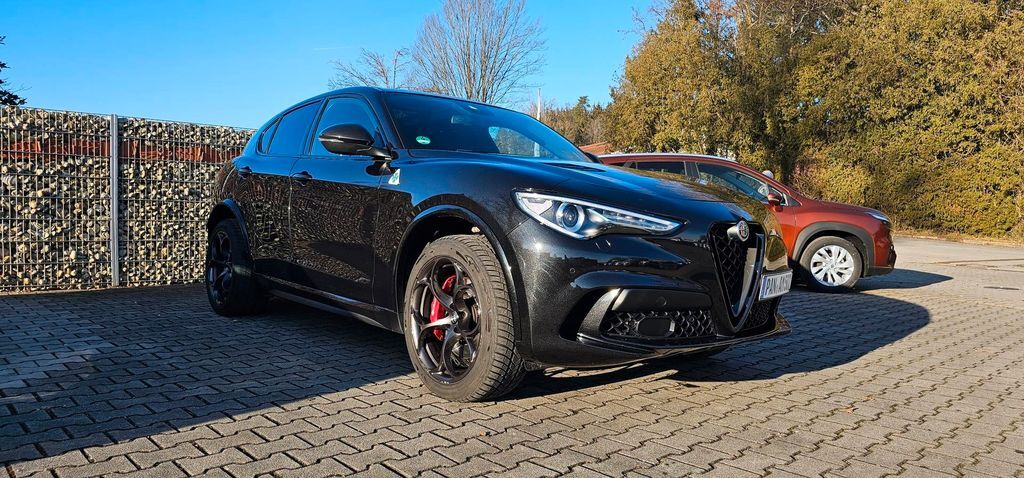 Alfa Romeo Stelvio 78.000 km 52.990 € Hebertsfelden 84332