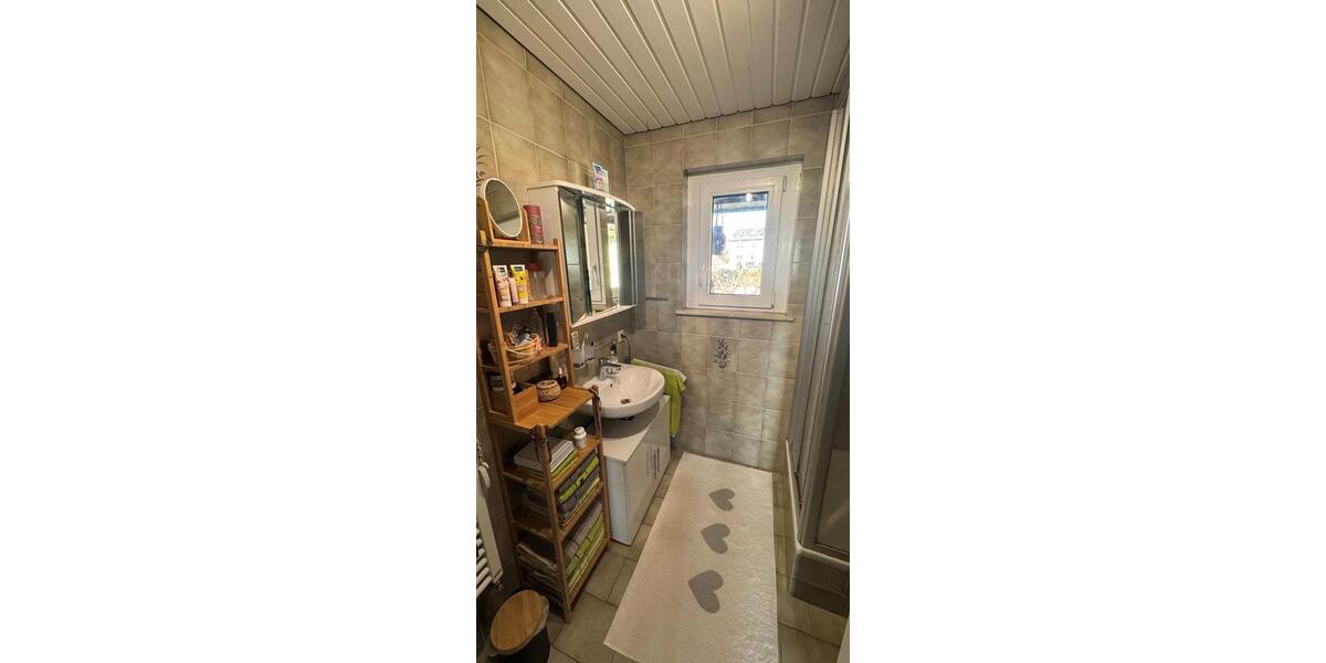 Etagenwohnung Stockheim - 4 Zimmer, 100 m&sup2;, 800&euro; | Angebot:26268473