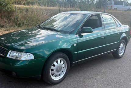 Audi A4 306.582 km 800 &euro; Breisach am Rhein 79206
