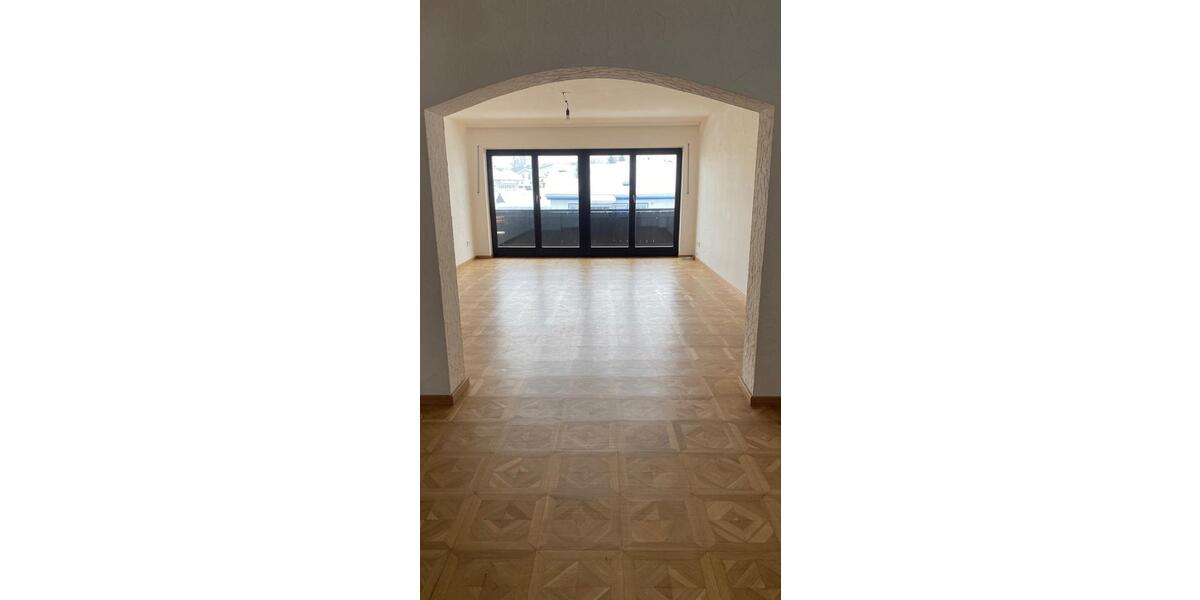 5-Zimmer Wohnung in ruhiger Lage, Zentrumsnähe 5 zimmer