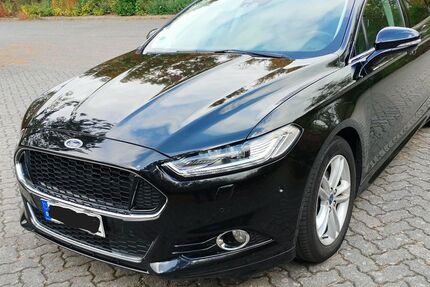 Ford Mondeo 109.000 km 12.800 € Peine 31228