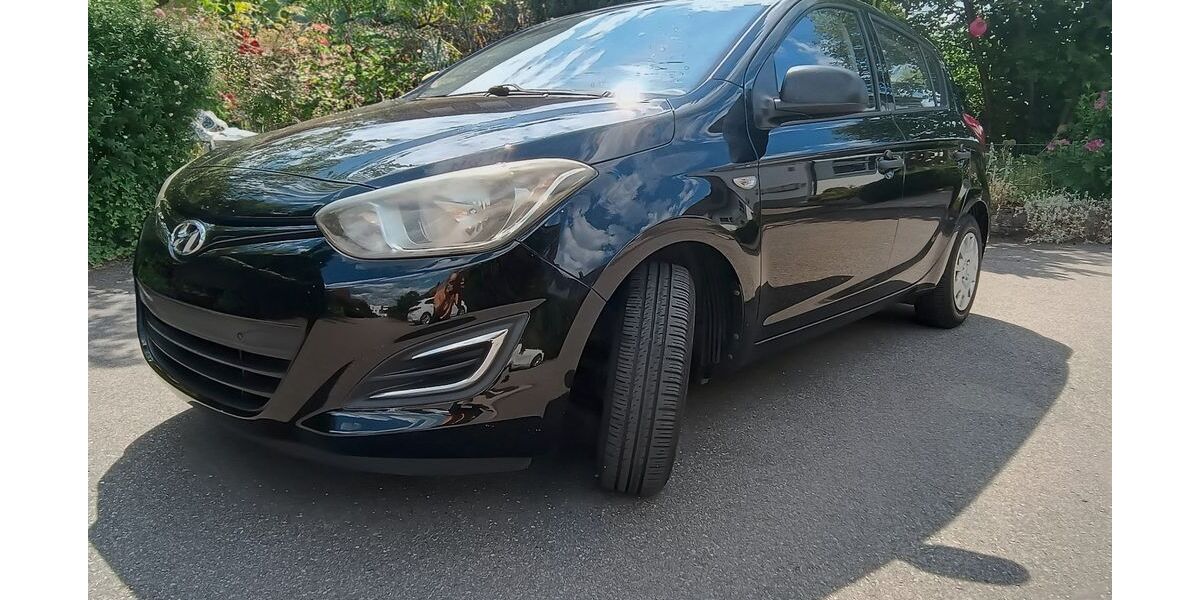 Hyundai i20 30.700 km 6.500 &euro; Lehrensteinsfeld 74251