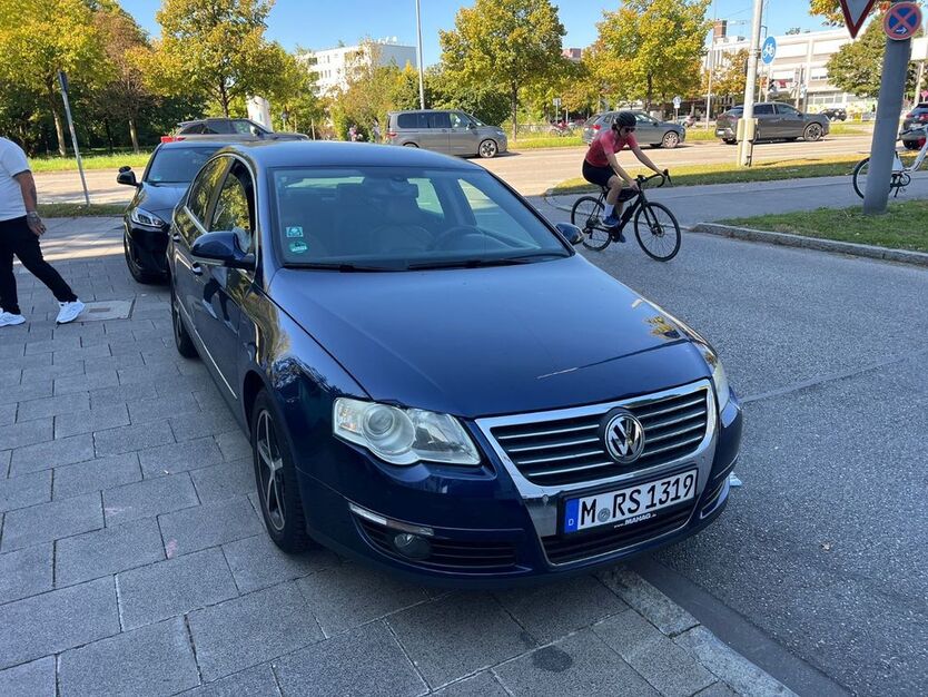 VW Passat 220.050 km 2.600 € münchen 81737