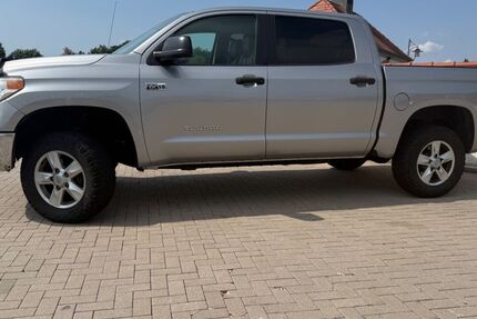 Toyota Tundra 193.000 km 32.500 &euro; Schwarzenbach 92720