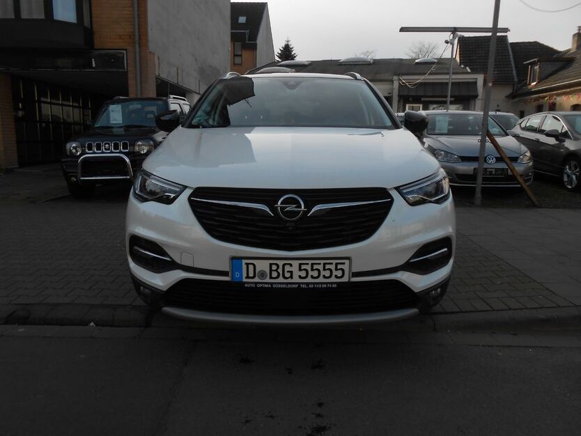 Opel Grandland (X) 119.000 km 19.999 € Düsseldorf 40625