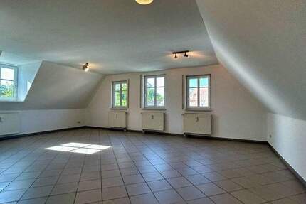 Wohnung Herrieden - 4 Zimmer, 106 m&sup2;, 850&euro; | Angebot:25862337
