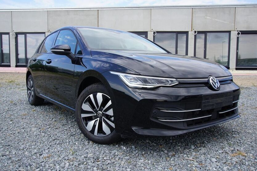 VW Golf 25.174 km 22.995 € Parkstetten 94365