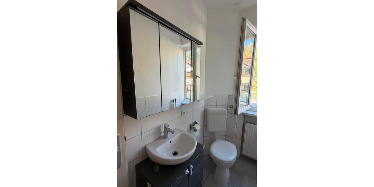 Etagenwohnung Cham - 4 Zimmer, 100 m&sup2;, 640&euro; | Angebot:26416865