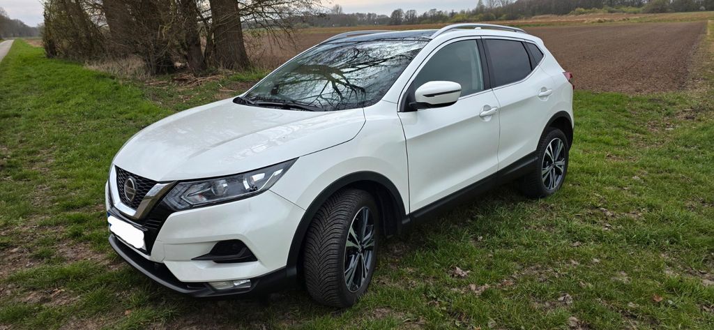 Nissan Qashqai 13.800 km 17.400 &euro; Haren (Ems) 49733