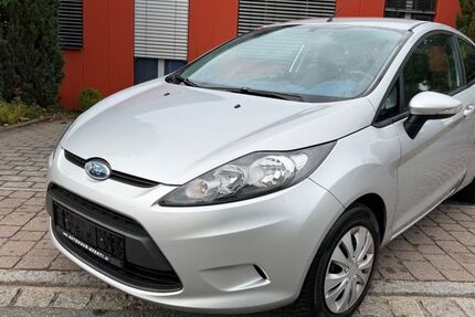 Ford Fiesta 98.000 km 2.000 &euro; Feucht 90537