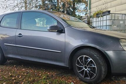 VW Golf 201.000 km 1.990 &euro; Ampfing 84539