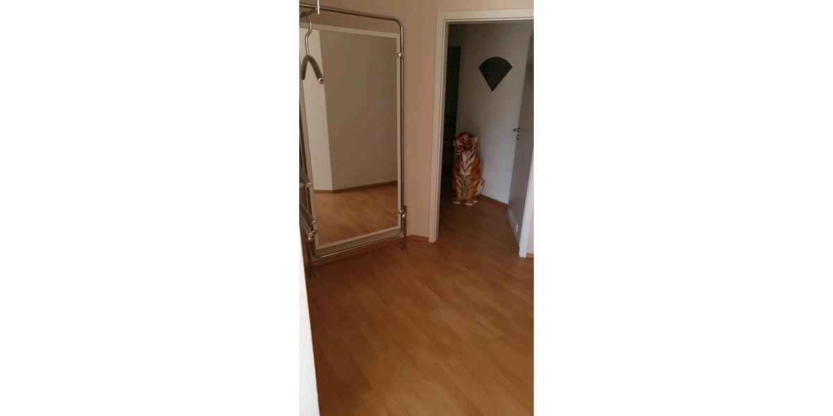 98 Quadratmeter Mietfläche zum Teilen Psychologe, Physiologie us zimmer