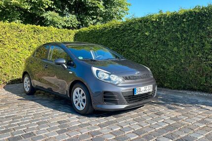 Kia Rio 102.687 km 7.499 € Gardelegen 39638