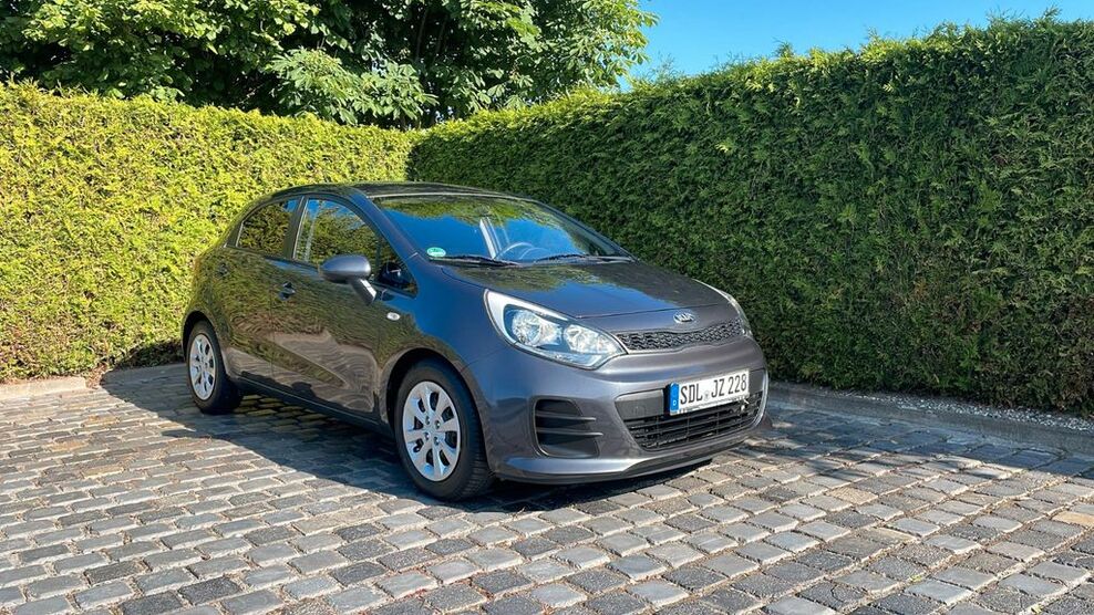Kia Rio 102.687 km 7.499 € Gardelegen 39638