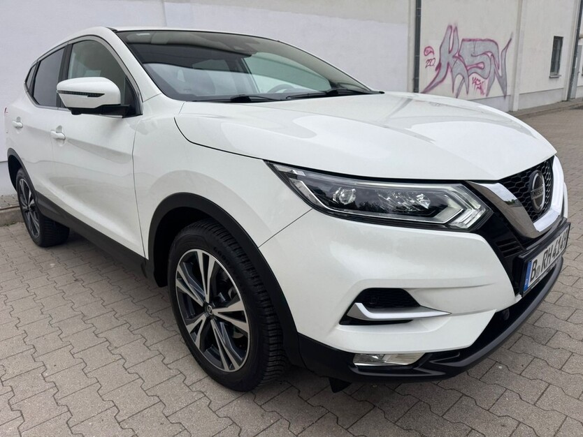 Nissan Qashqai 249.891 km 20.990 € Berlin 10178